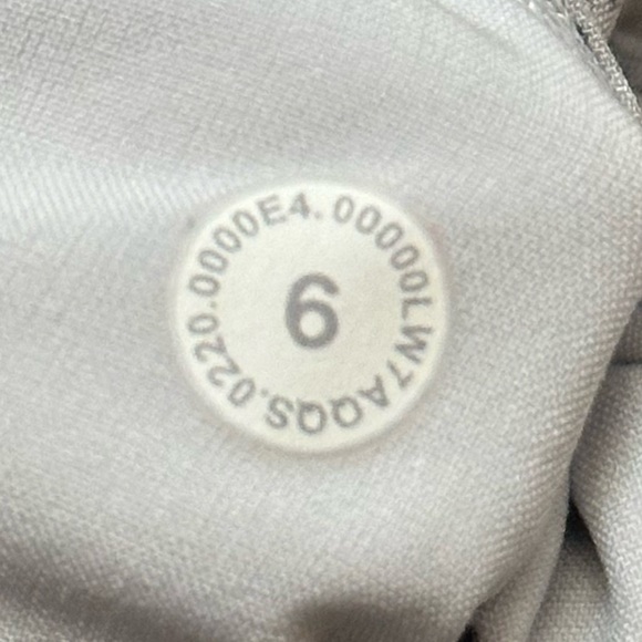 Lululemon City Breeze Alpine White Multi Tracker Short Size 6 - 51130 - Picture 12 of 13